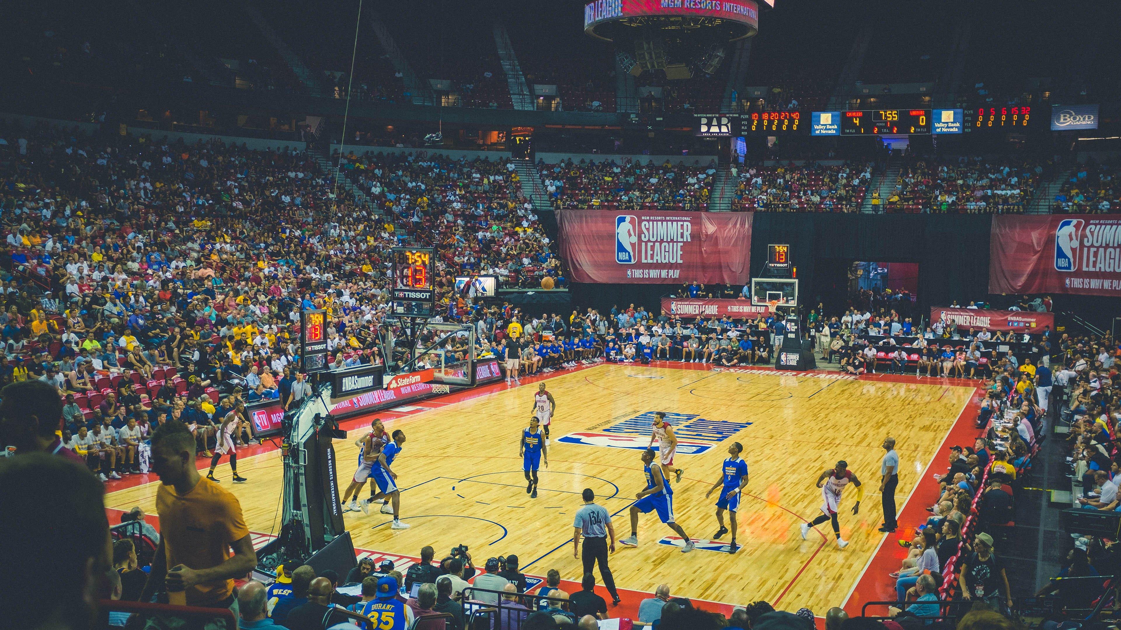 羽生结弦宣布转型职业花滑选手 开启冰上表演新篇章