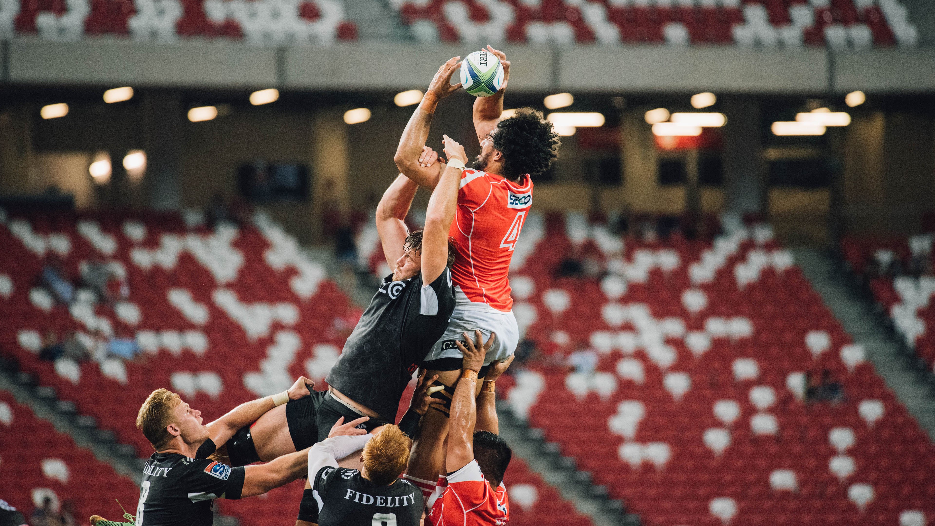 滑板运动风靡全球,年轻选手闪耀国际赛场